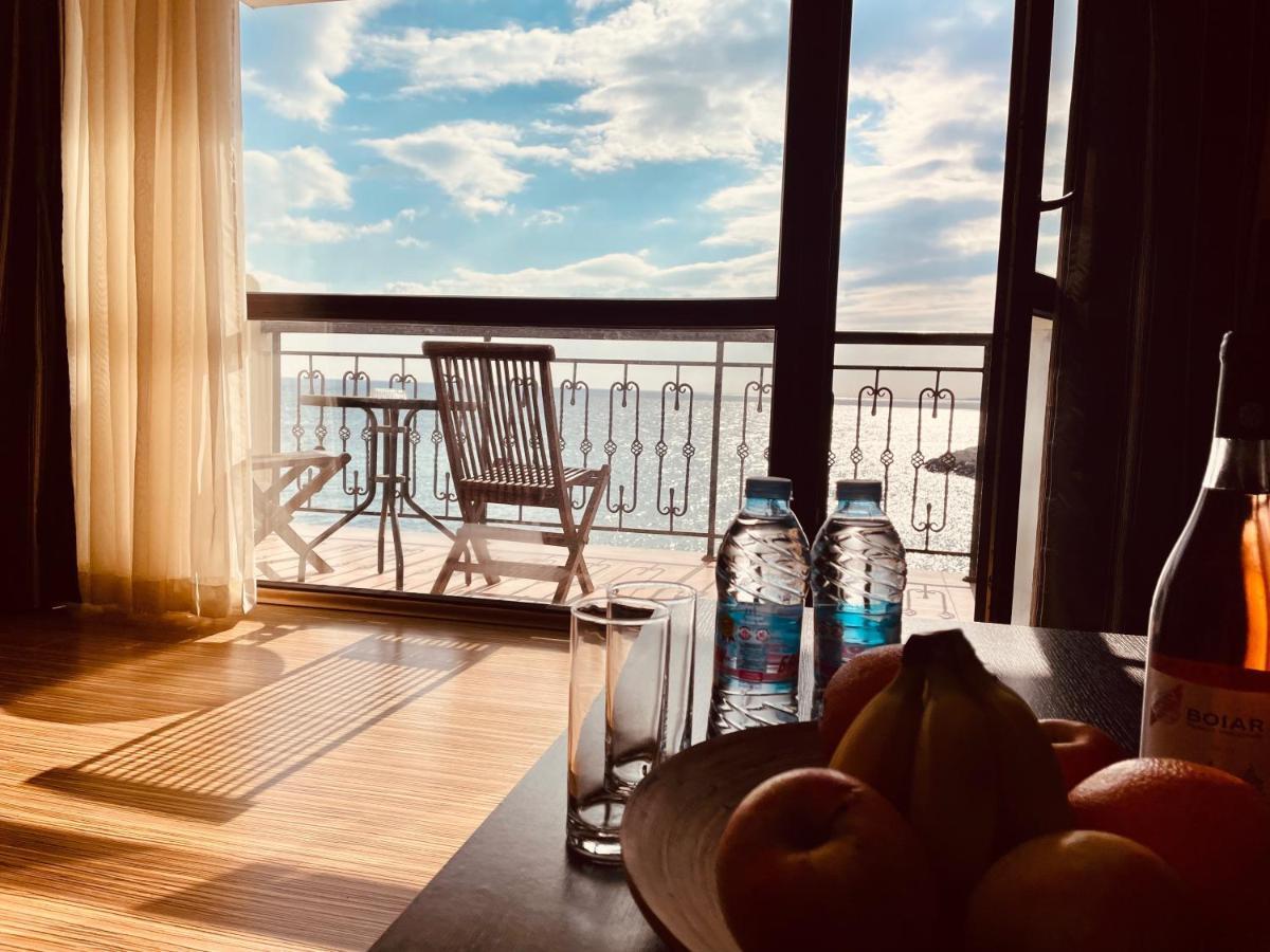 At The American'S Hotel Pomorie Eksteriør billede