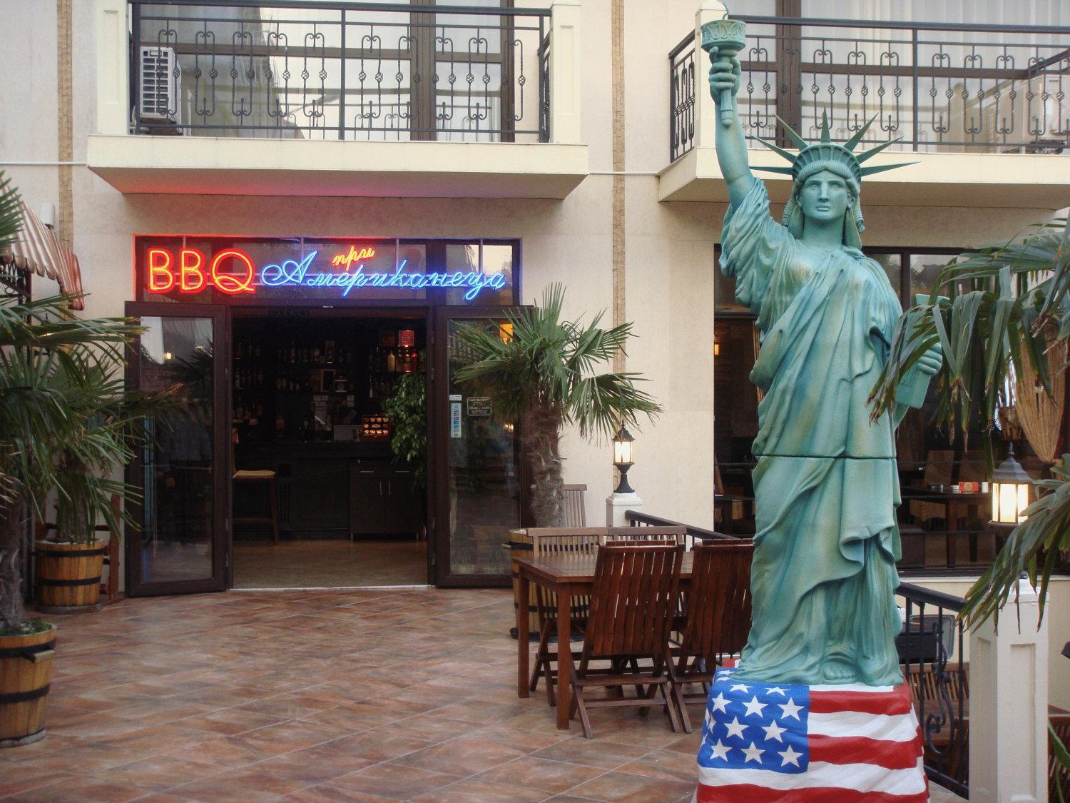 At The American'S Hotel Pomorie Eksteriør billede